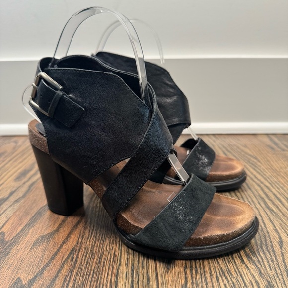 Sofft Christine Black Leather Strappy Heels size 6.5 - Picture 1 of 8